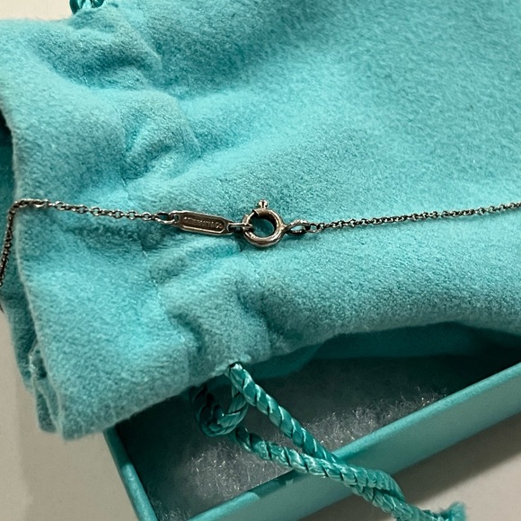 Tiffany & Co Return to Tiffany Necklace - Picture 2 of 4